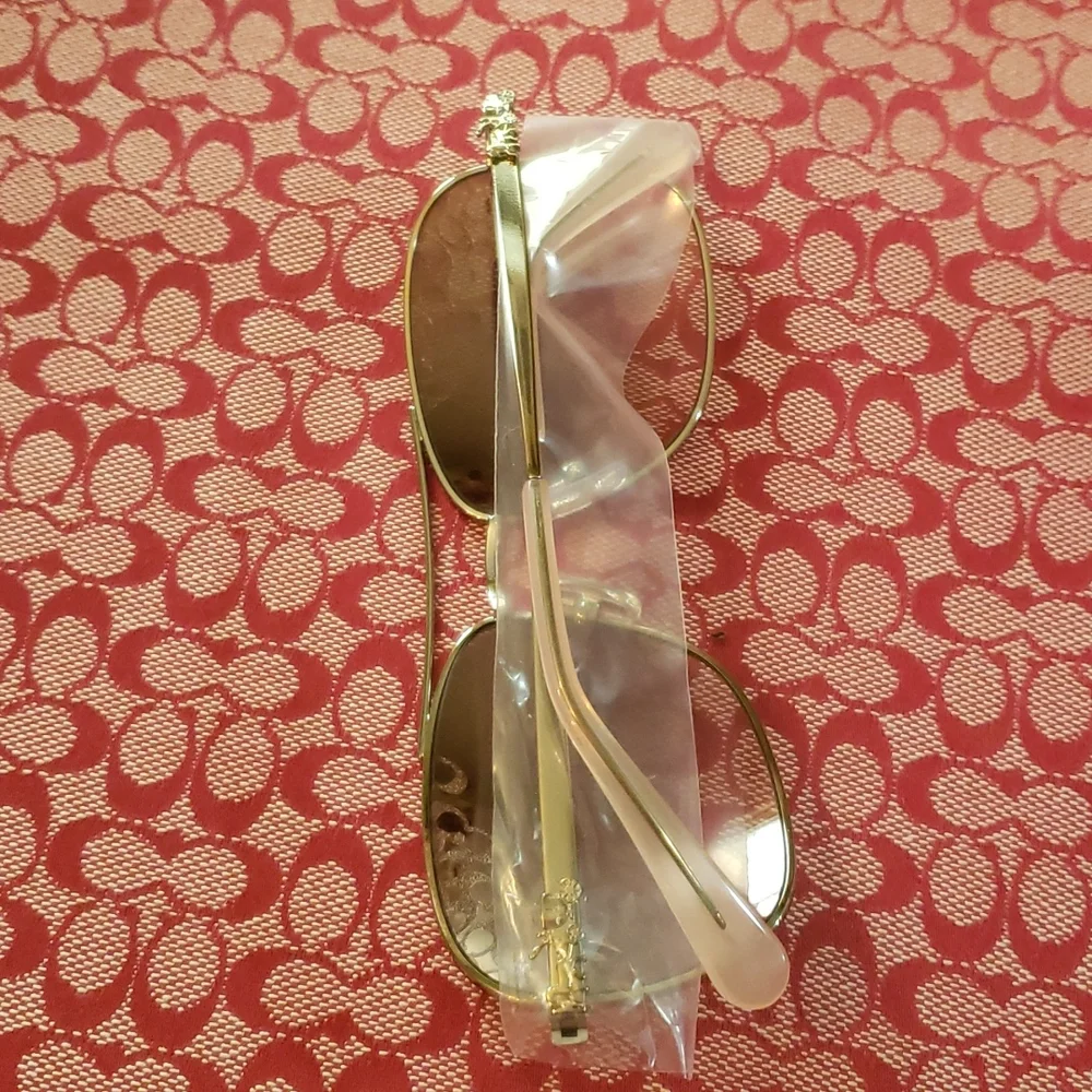 Signature Front Sunglasses - Picture 5 of 12